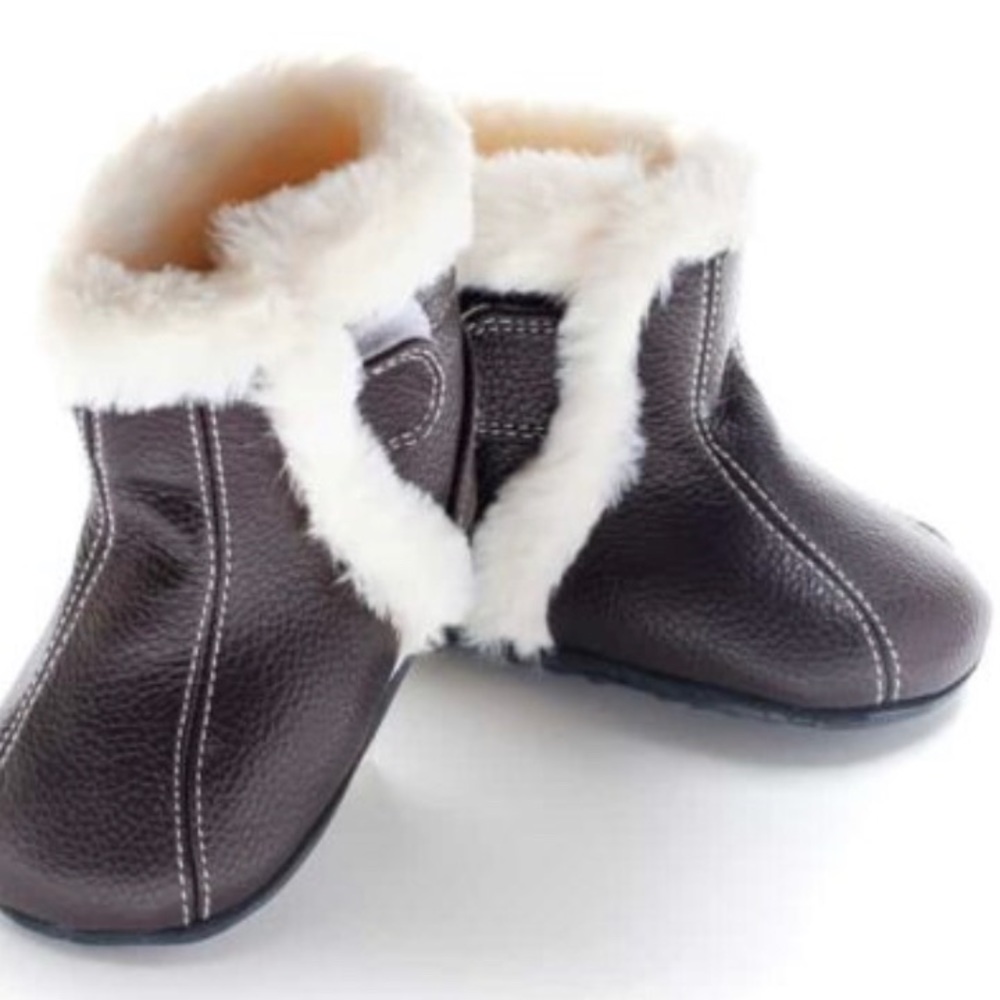 Brand New baby boots with fur lining